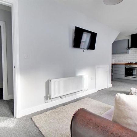 Nelson By The Docks Serviced Apartments By Roomsbooked Gloucester Exteriör bild