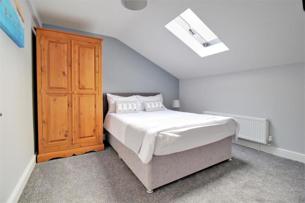 Nelson By The Docks Serviced Apartments By Roomsbooked Gloucester Exteriör bild