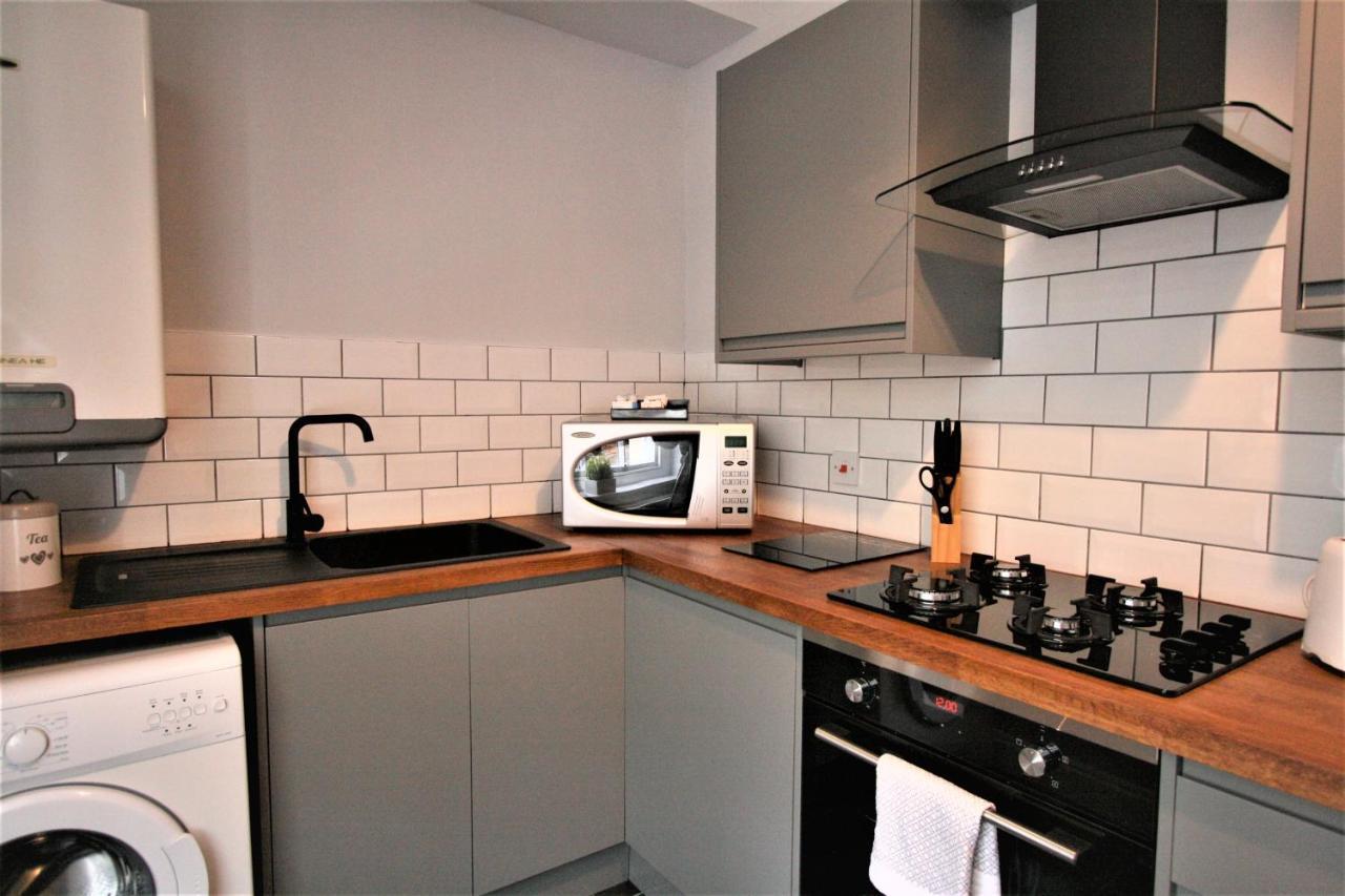 Nelson By The Docks Serviced Apartments By Roomsbooked Gloucester Exteriör bild