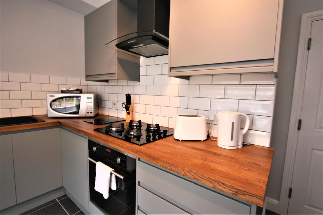 Nelson By The Docks Serviced Apartments By Roomsbooked Gloucester Exteriör bild