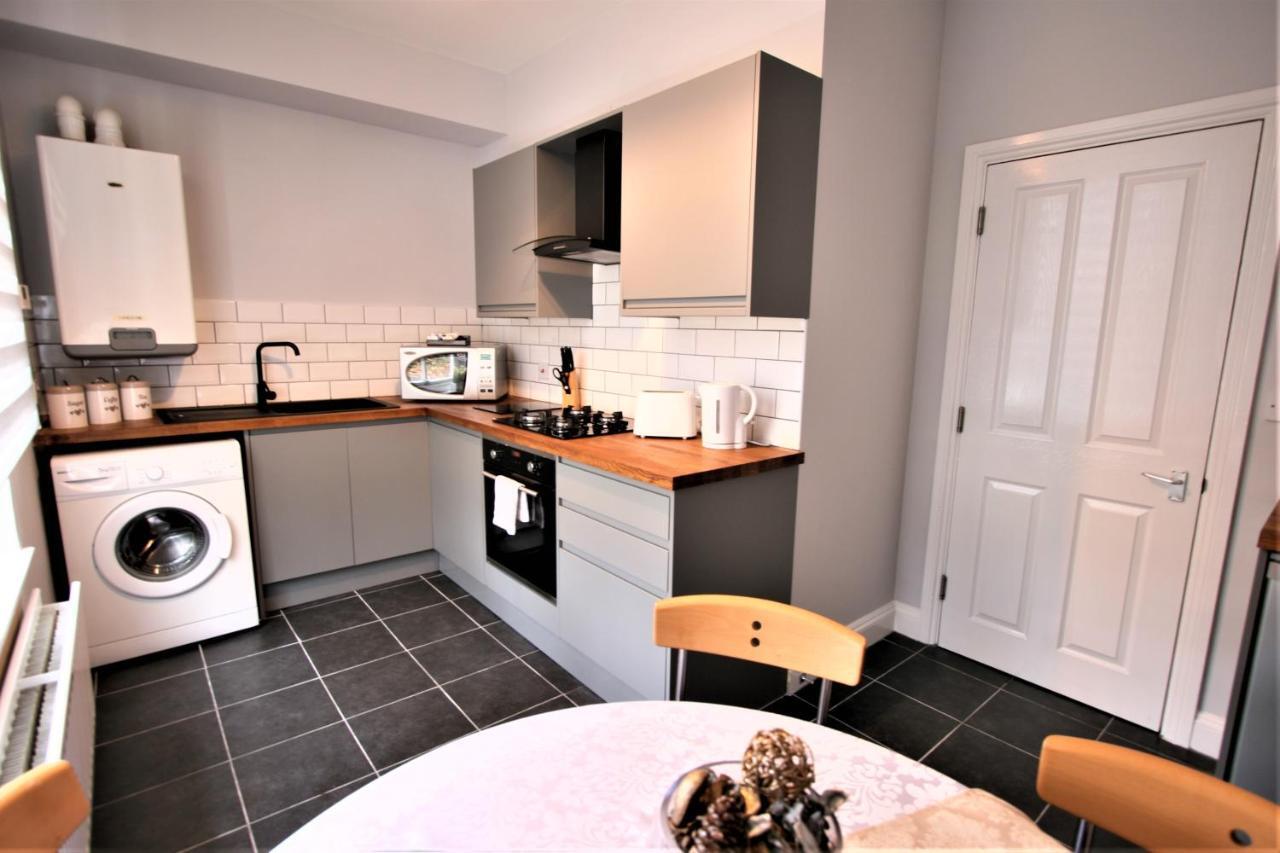 Nelson By The Docks Serviced Apartments By Roomsbooked Gloucester Exteriör bild