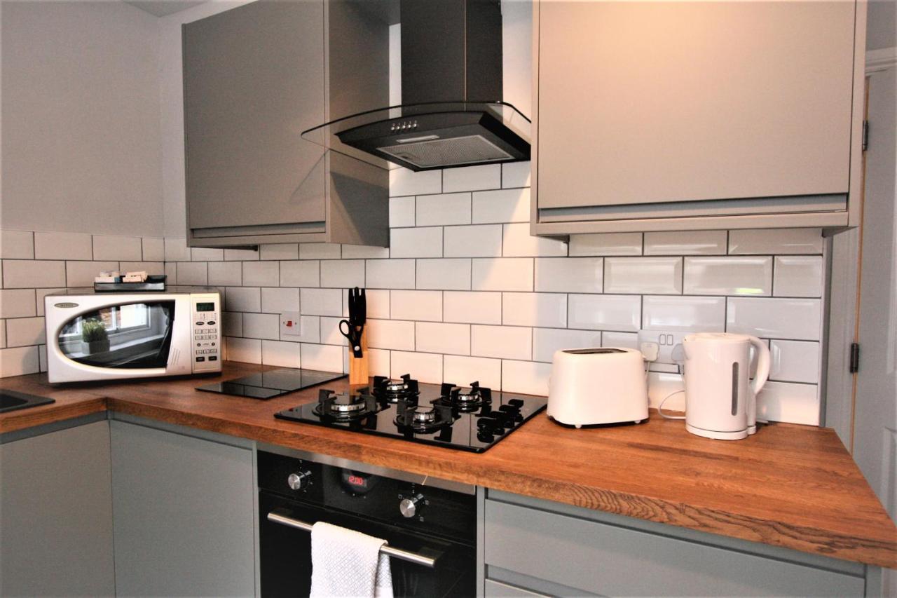 Nelson By The Docks Serviced Apartments By Roomsbooked Gloucester Exteriör bild