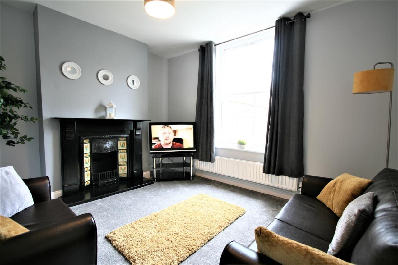 Nelson By The Docks Serviced Apartments By Roomsbooked Gloucester Exteriör bild